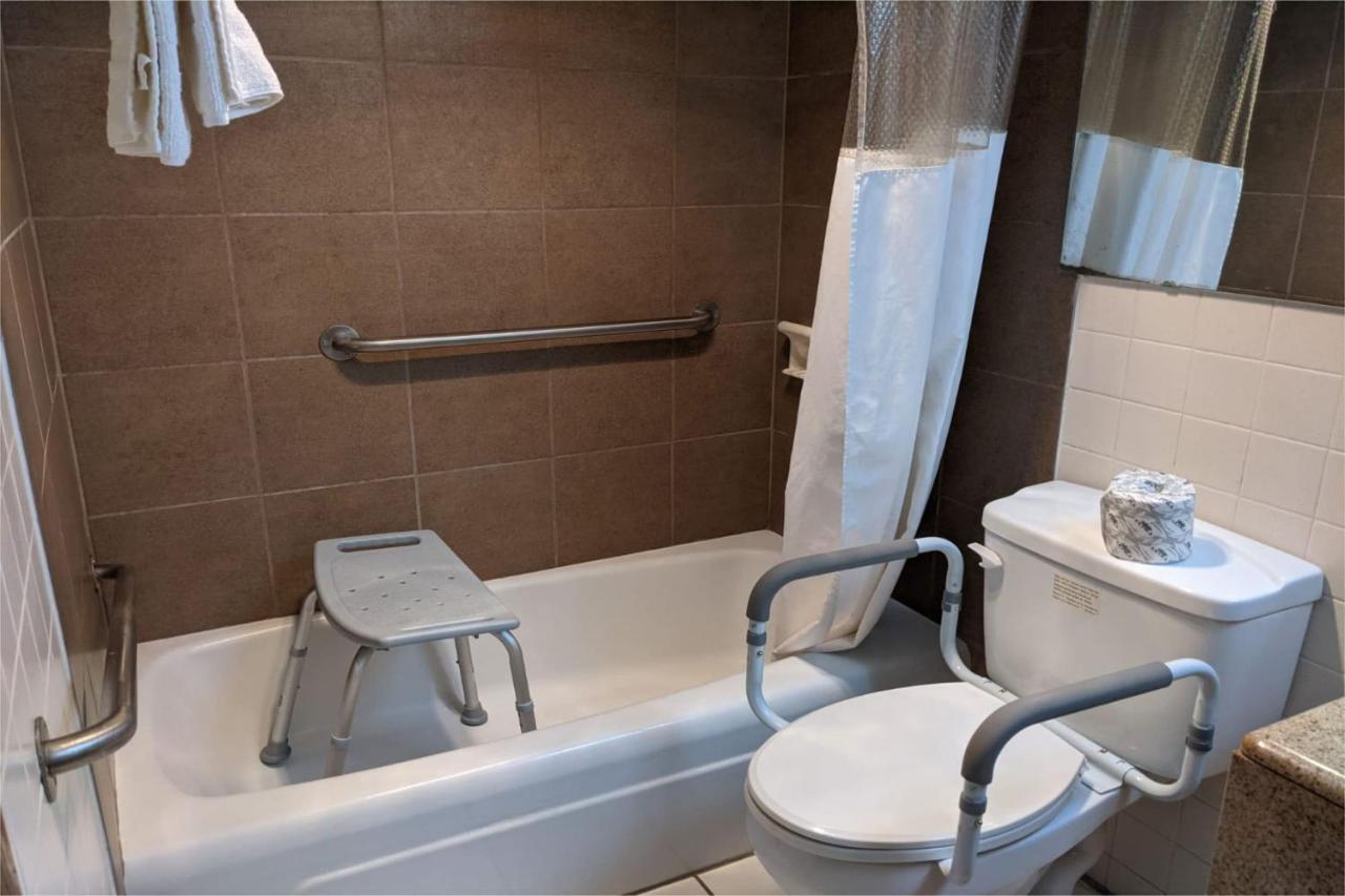 Oyo Hotel Morton East Peoria I-74 Buitenkant foto